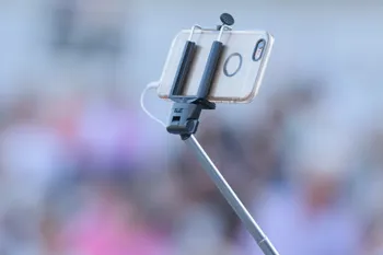 Selfie stick – Få din selfiepinne snabbt och enkelt